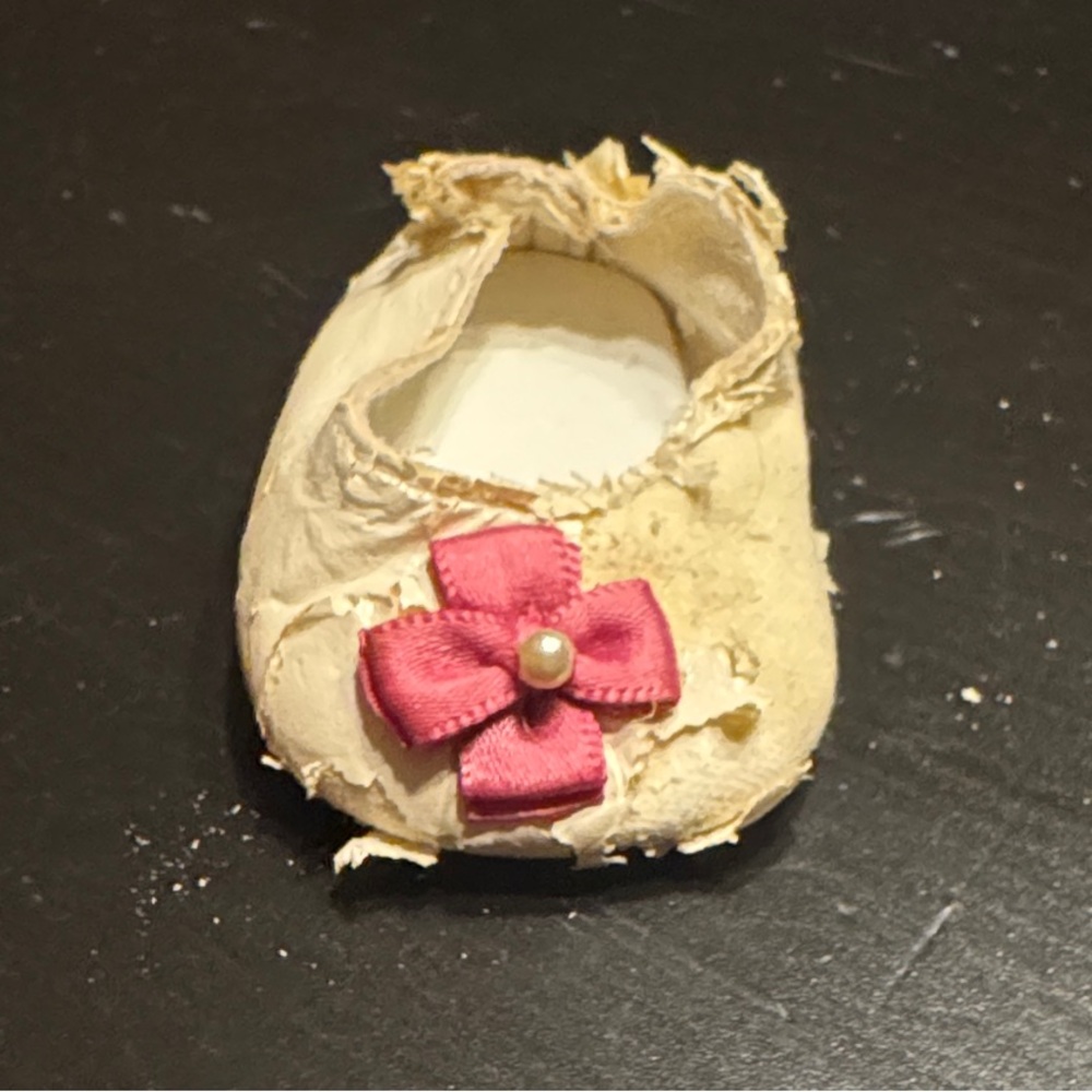 America Girl Doll Elizabeth Cole Single Shoe RETIRED
